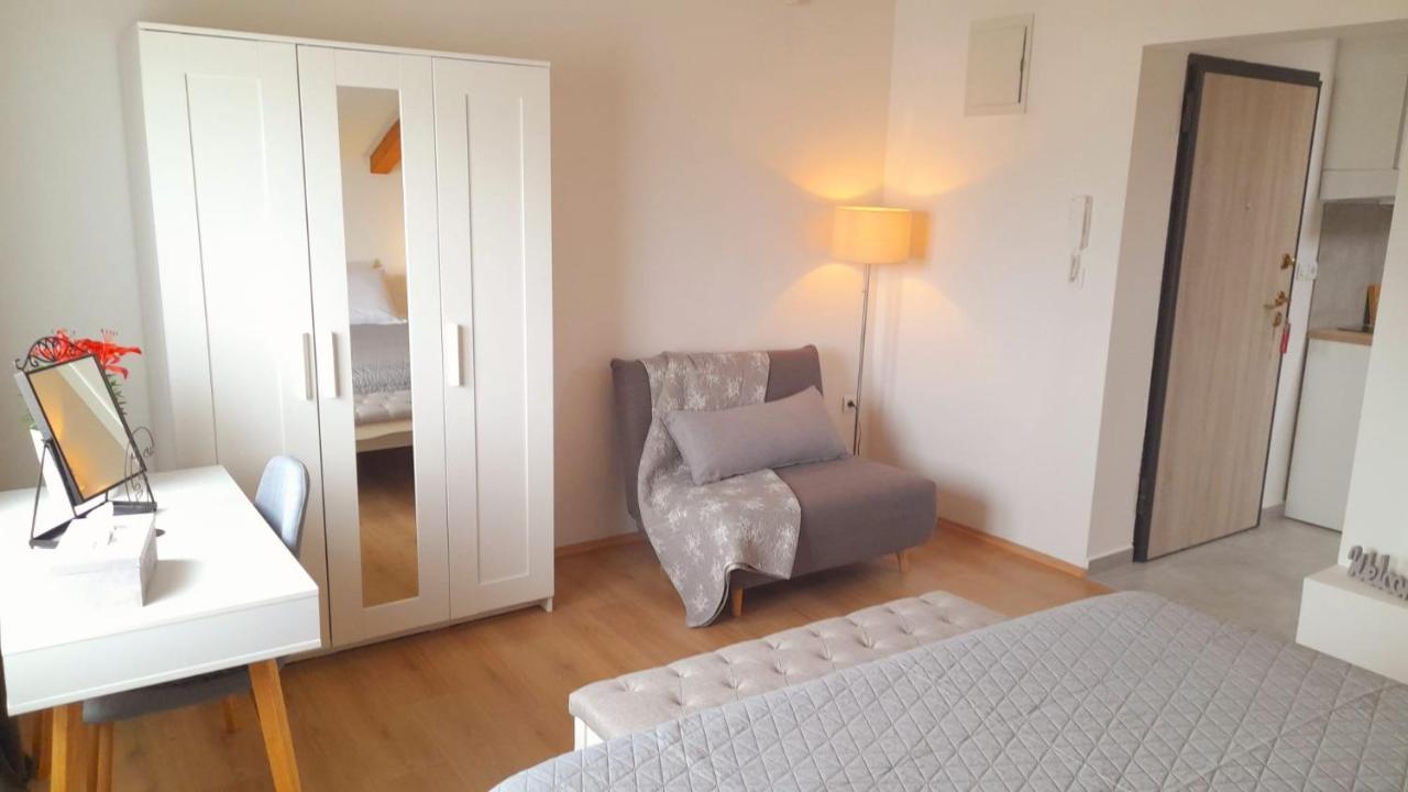 Apartman Diana,Free Parking Pula Exterior foto