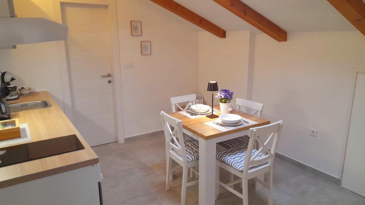 Apartman Diana,Free Parking Pula Exterior foto